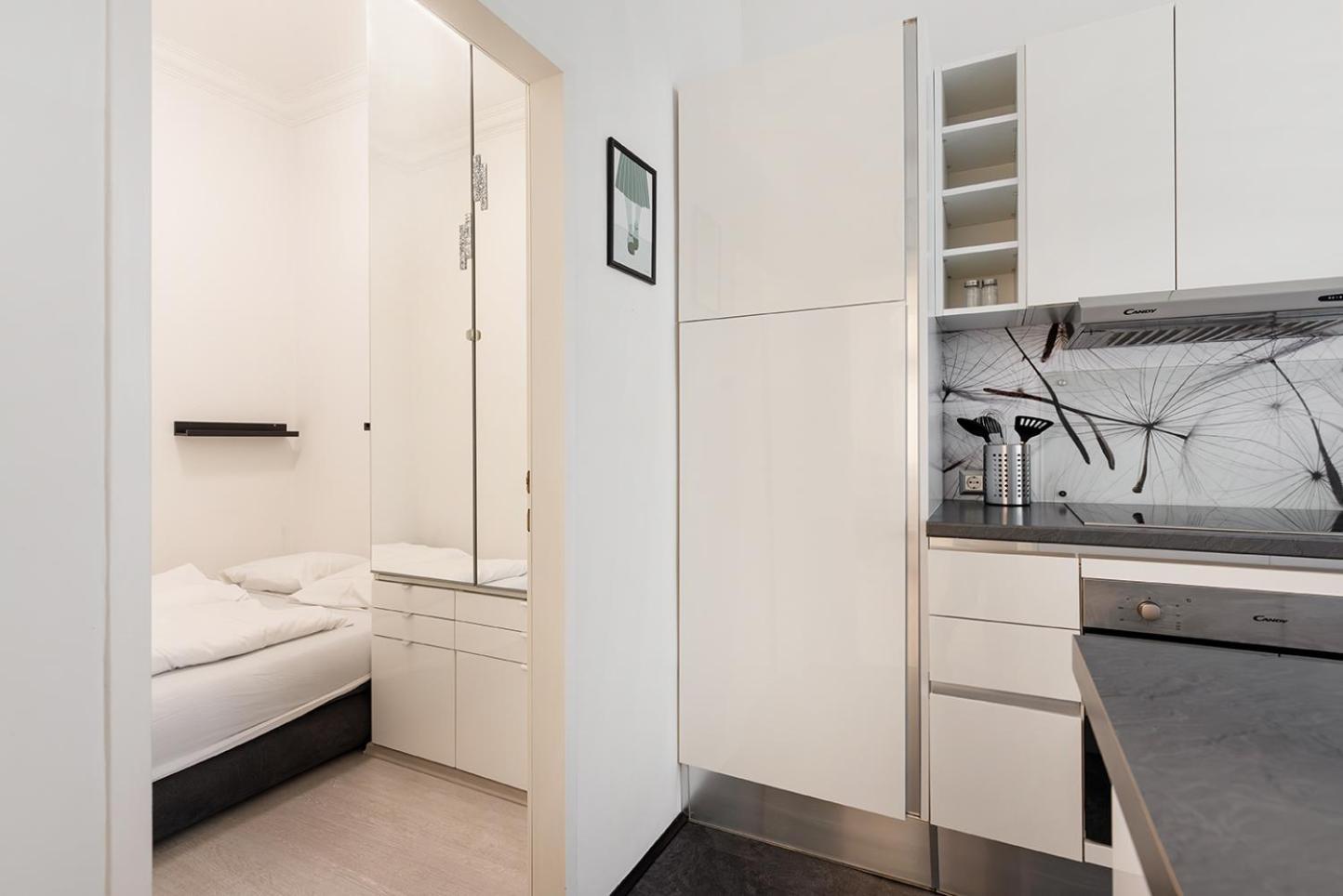 Neu, Renoviert Und Ruhig, 20 Minuten Ins Zentrum Apartment *