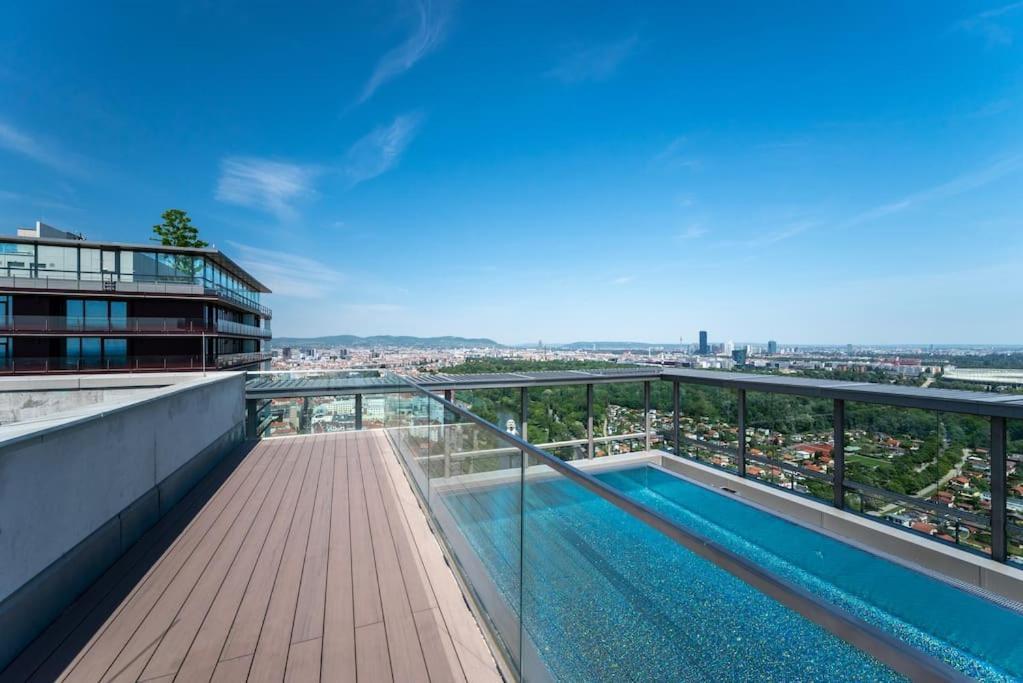 Hm • Modern 1br Vista At Danube *