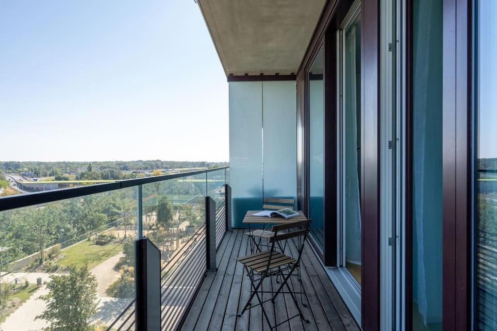 Hm • Modern 1br Vista At Danube Vienna