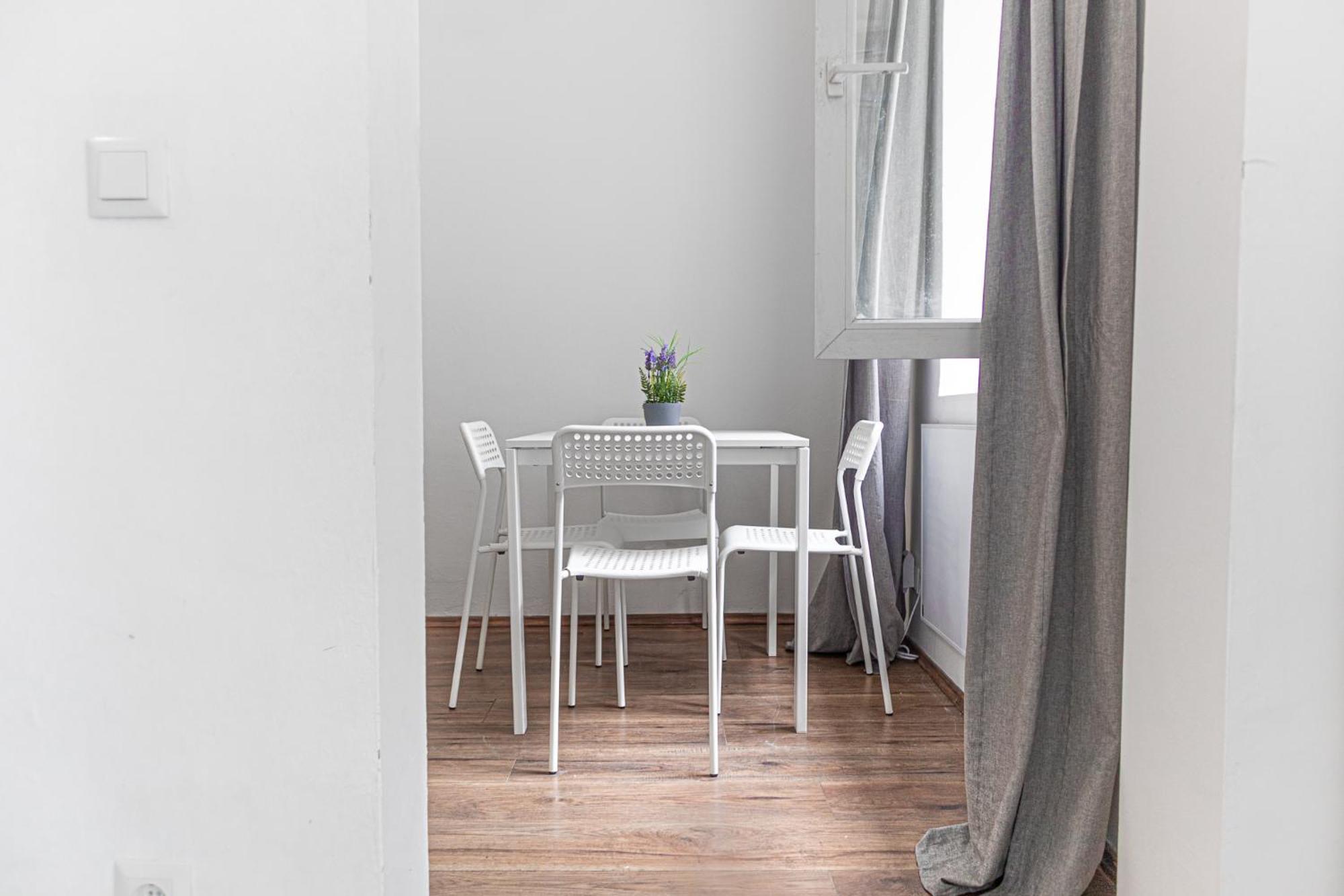 Stunning 2br Perfect For 4 People Apartment *