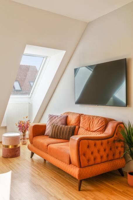Apartment Dry Flower Apt. / 2br. / Rooftop / New