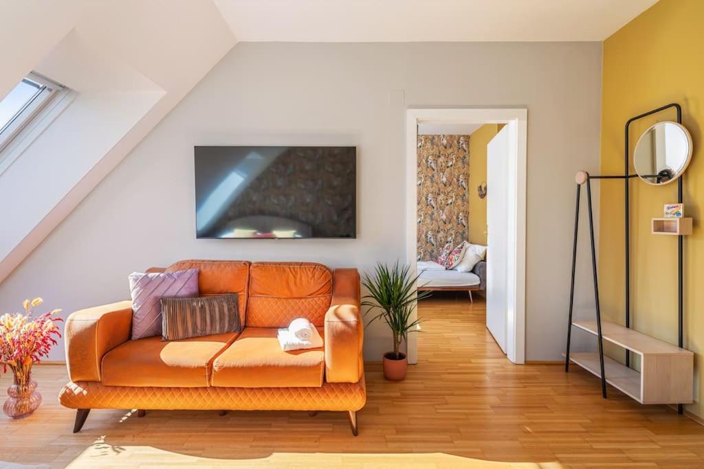 Apartment Dry Flower Apt. / 2br. / Rooftop / New
