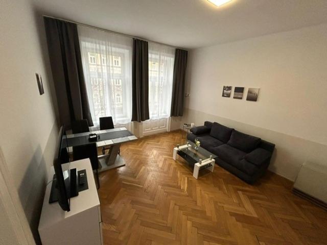 Paky 00411 * Vienna