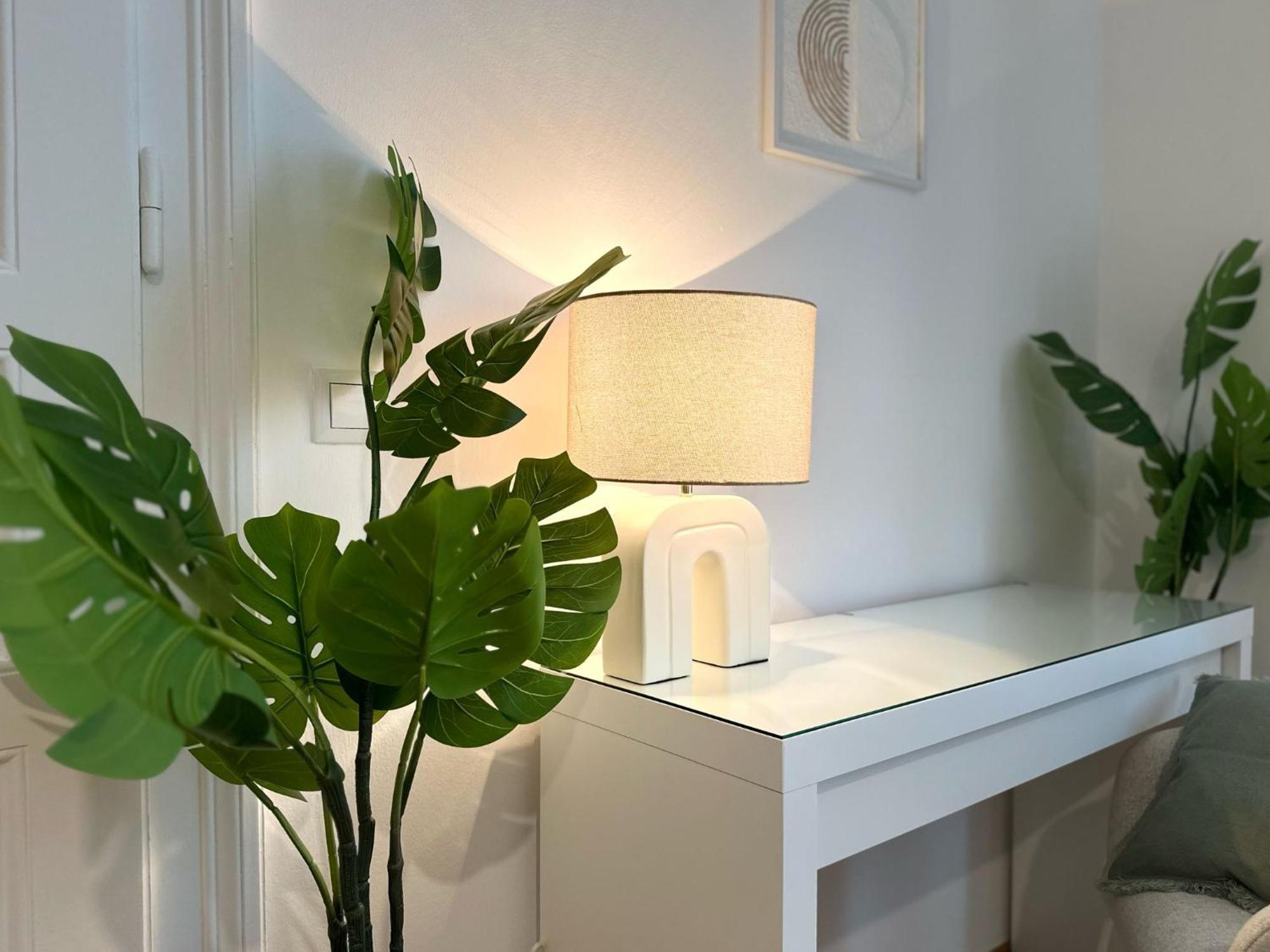 Designer Near Main Station Apartment Vienna