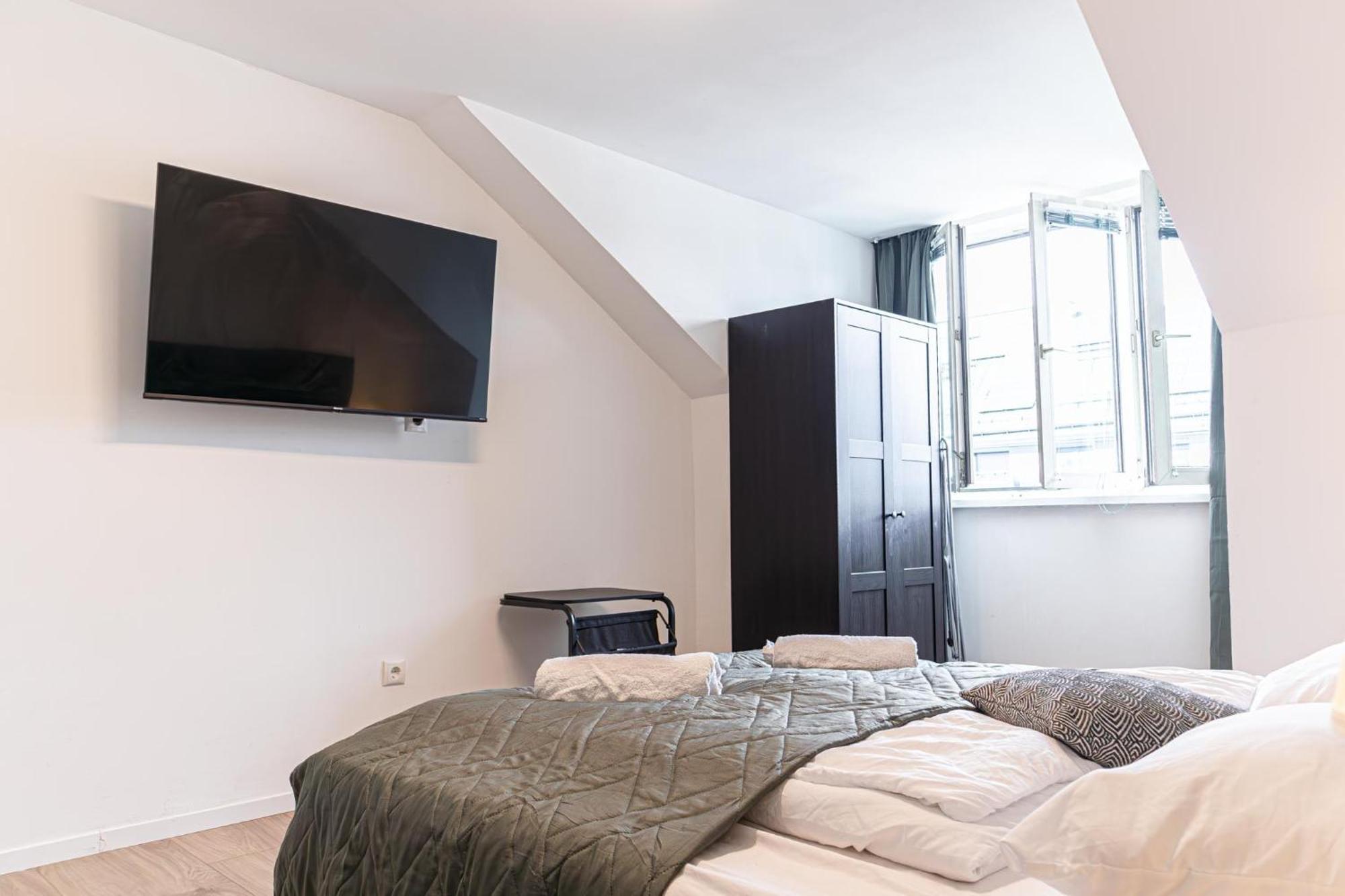 Convenient 2br Apt. Near U6 Station Am Schoepfwerk Apartamento *