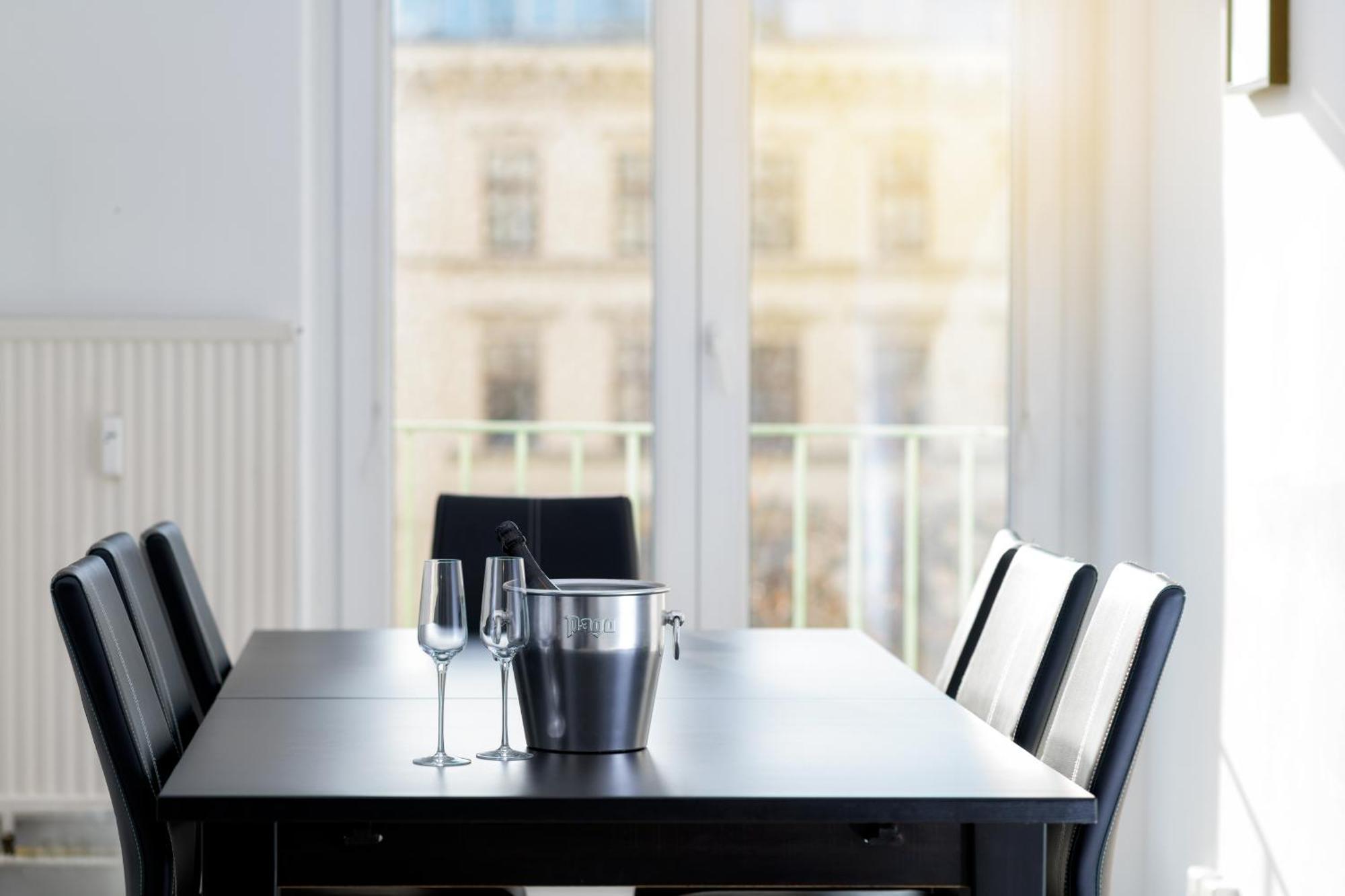 Apartment *opera Luxury Apartment* 2br Vienna