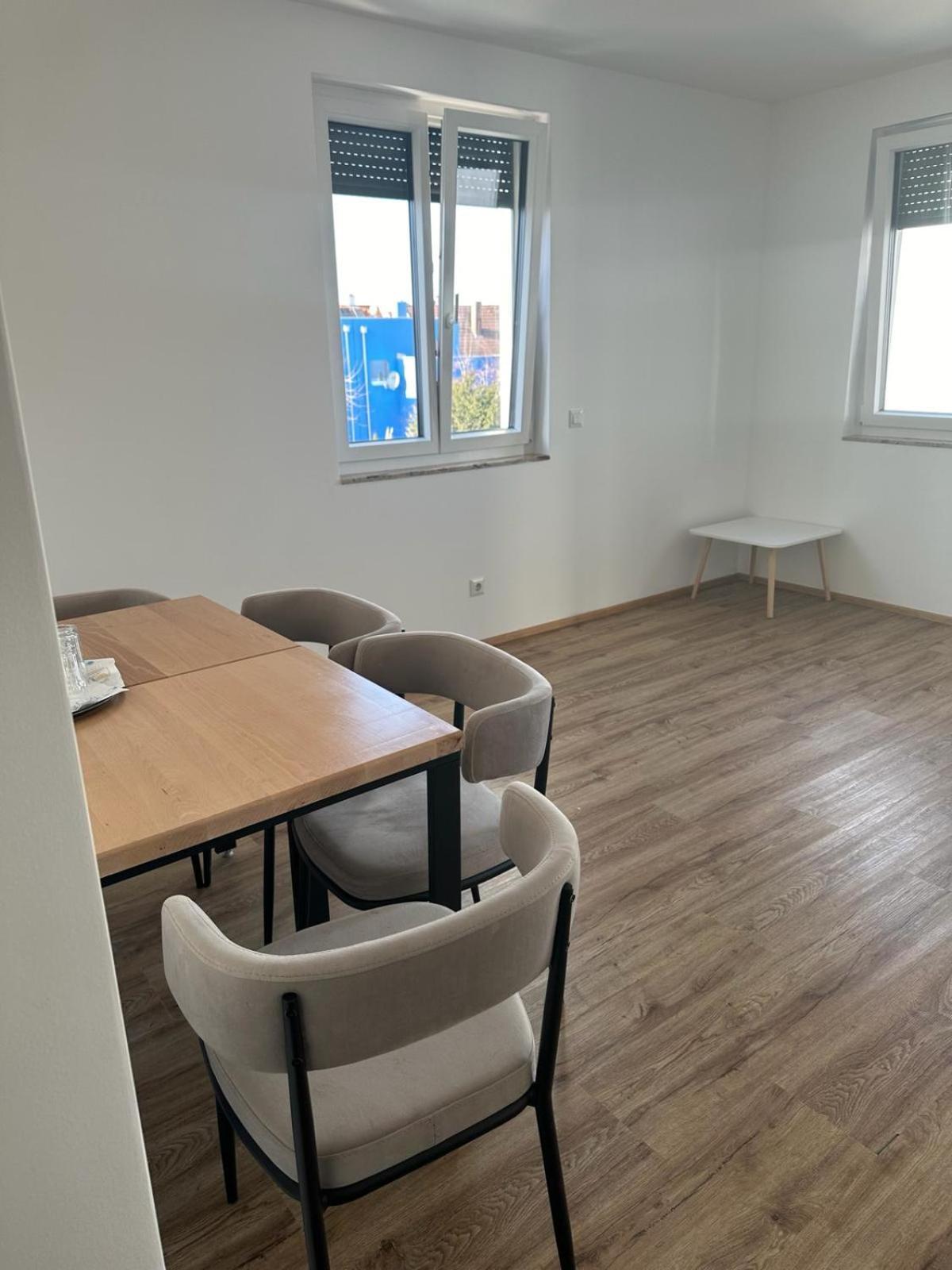 Apartment Neubauwohnung Gleich Bei Der Bushaltestelle - 2a