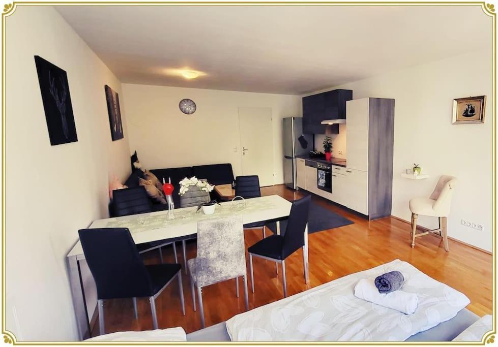 Sunshine Apartment *