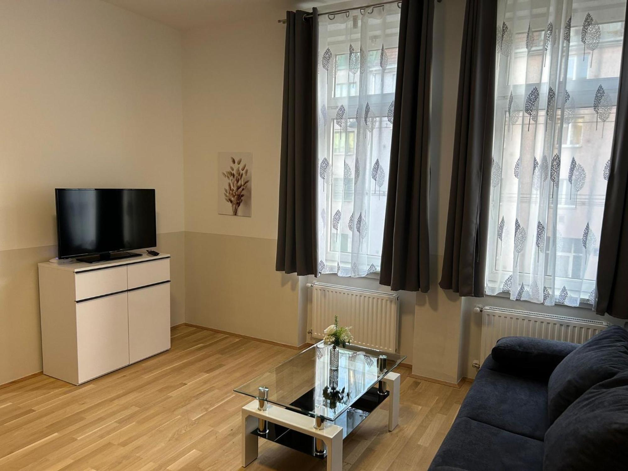 Apartment Paky 00209 *