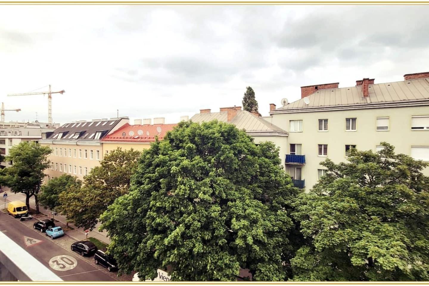 Sky * Wien