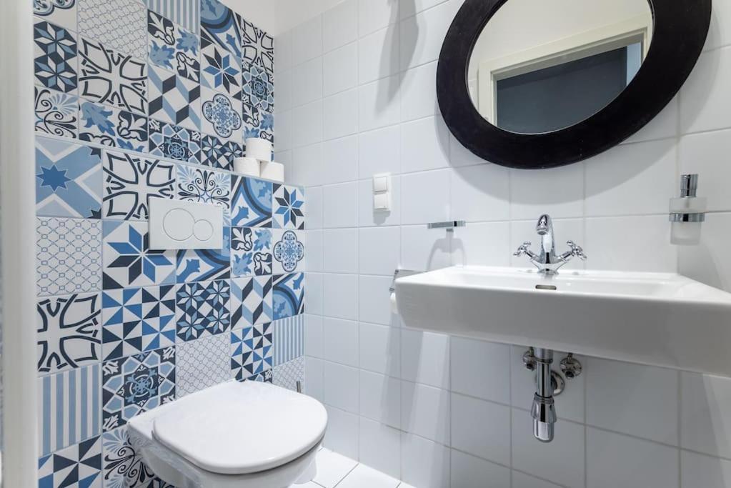 Compact Near Center By Hm * Vienna