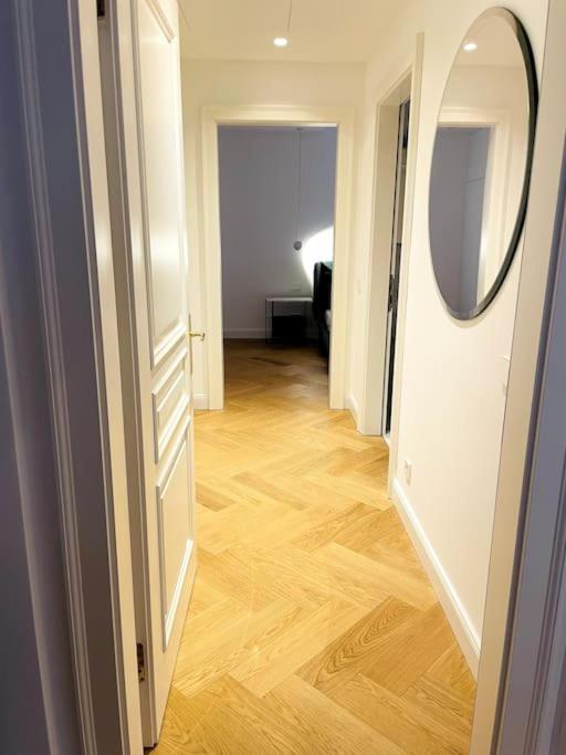 Imperial Living In * Vienna