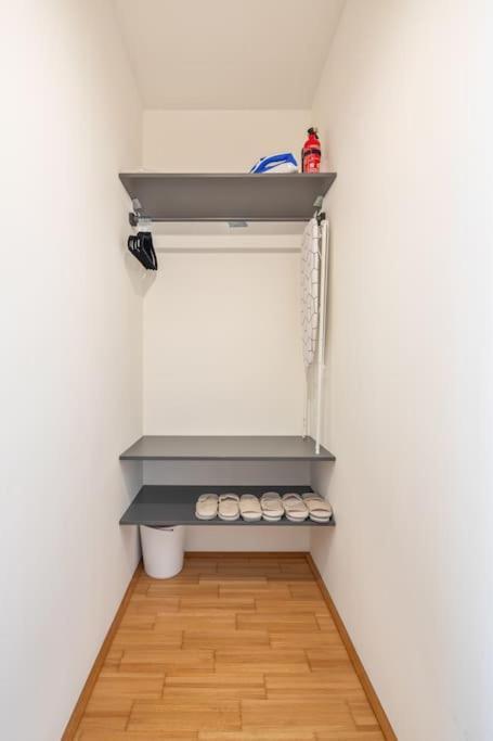 Apartment Dry Flower Apt. / 2br. / Rooftop / New Vienna
