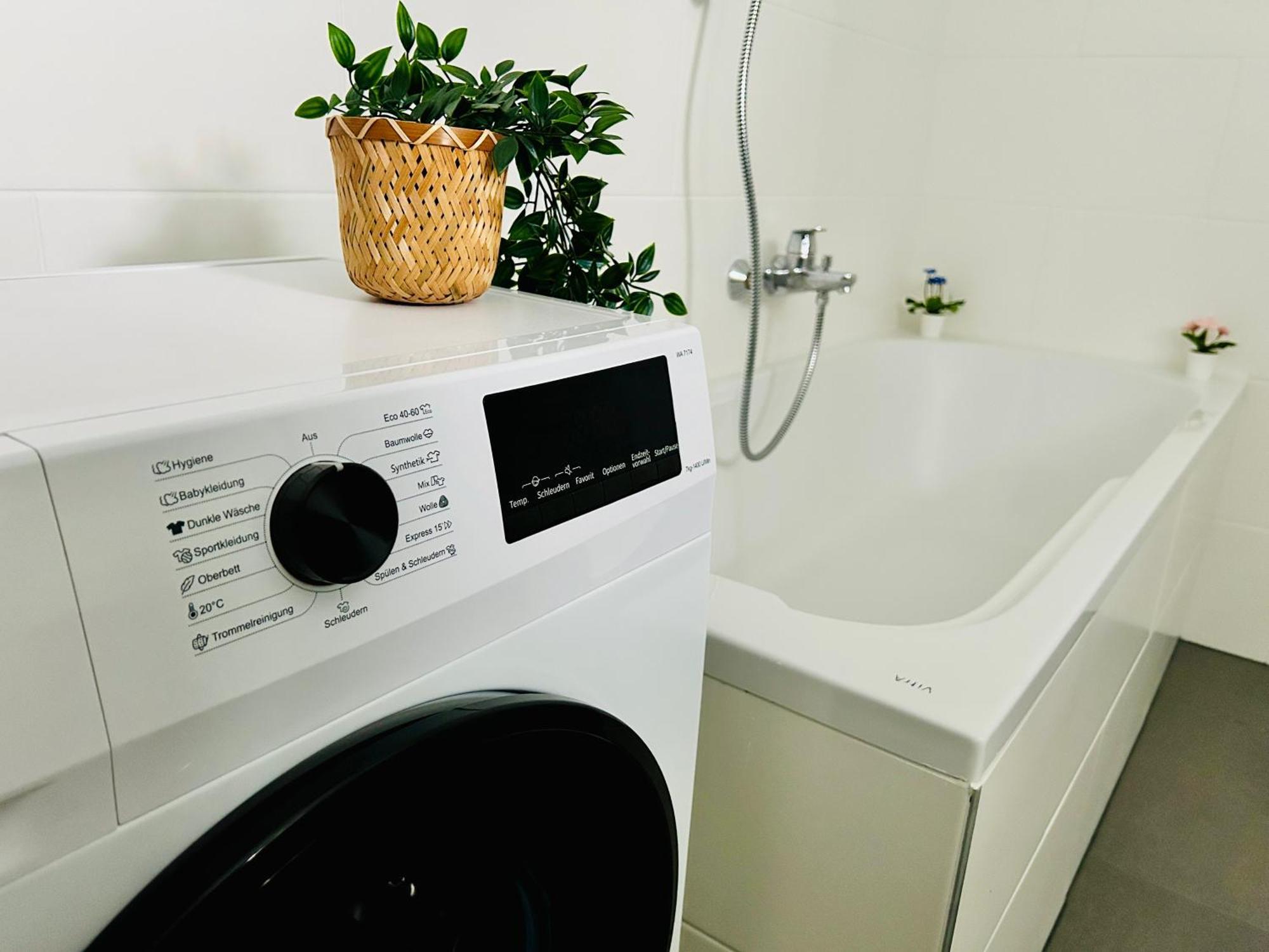 Apartment Modern With Balcony & Free Parking - Nearby Metro Wien