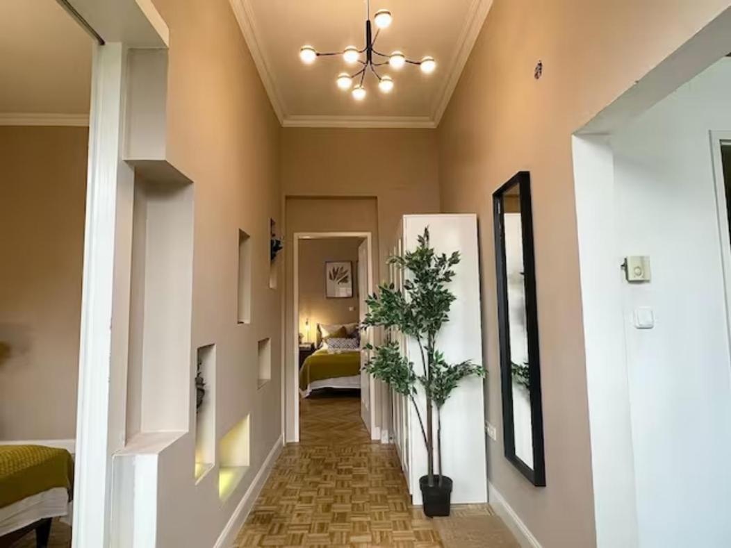 Chic Apartment