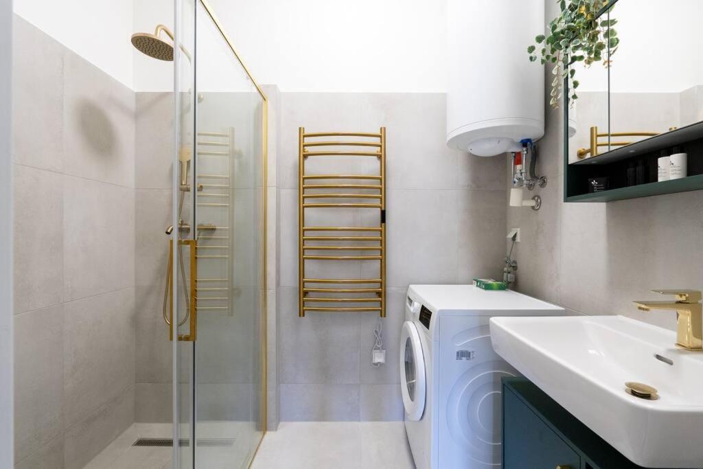 Apartment Vogue 2br Suite, Near Pulse By Hm Vienna