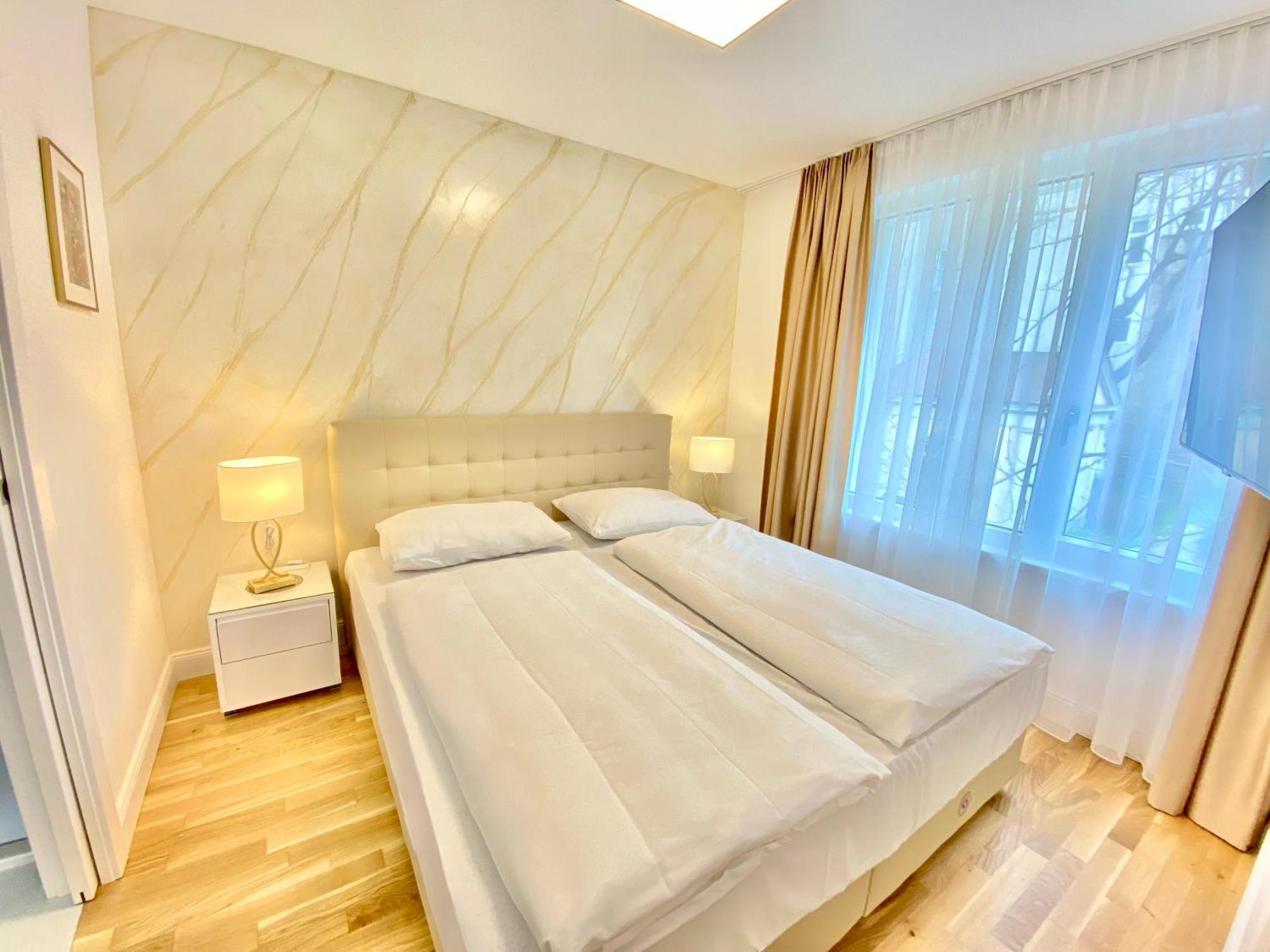 Steiner Residences Rembrandt