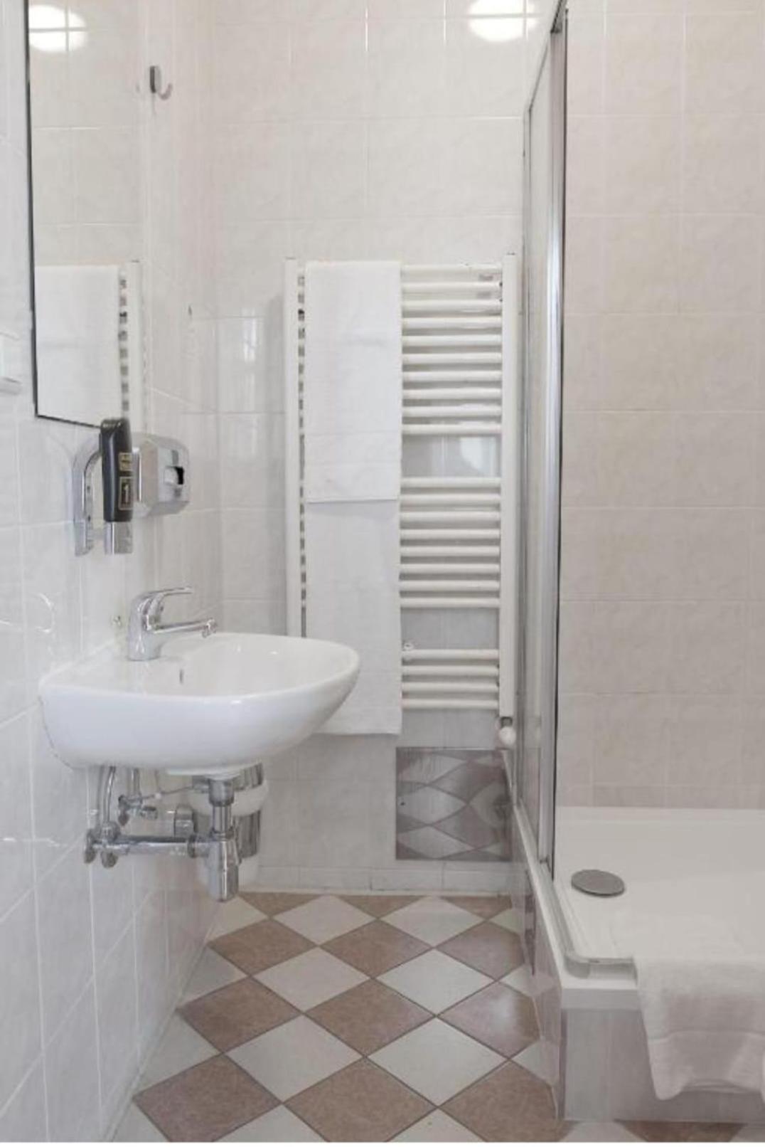 Bed & Breakfast Arpi Vienna