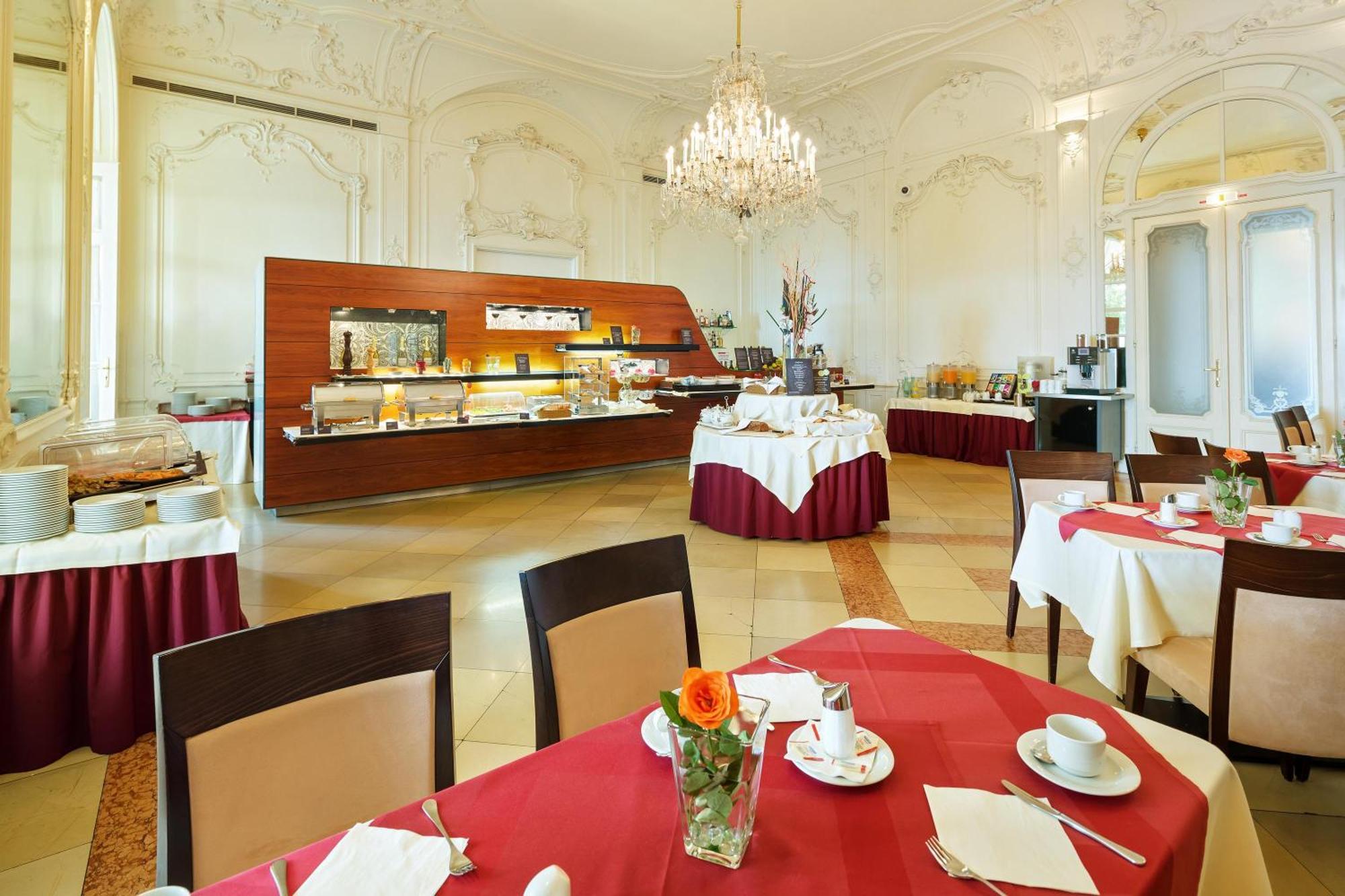 Austria Trend Schloss Wilhelminenberg