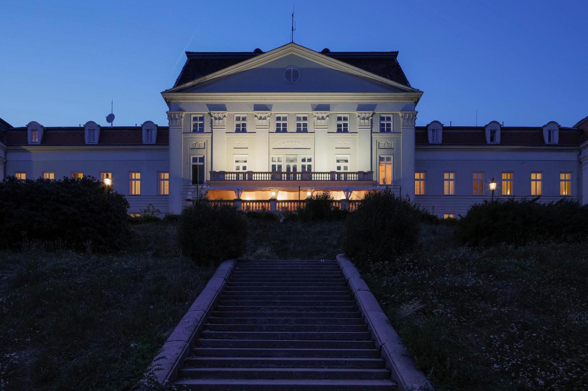 Austria Trend Schloss Wilhelminenberg Hotel Vienna