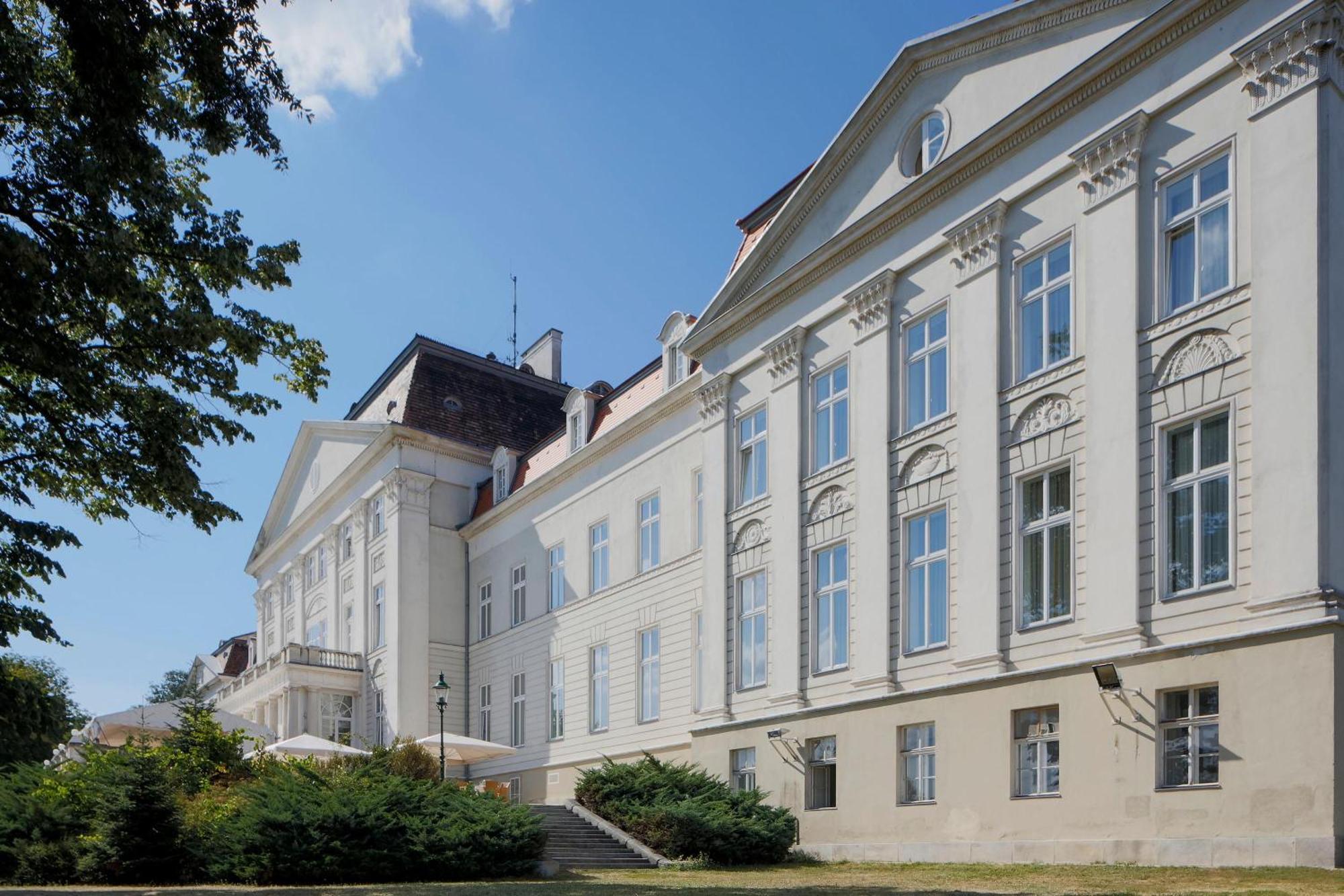 Austria Trend Schloss Wilhelminenberg Vienna
