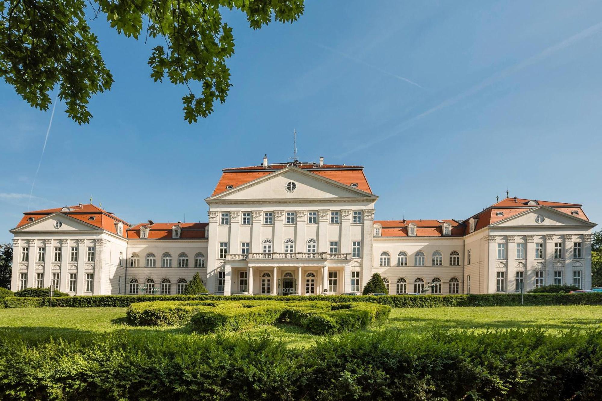 Hotel Austria Trend Schloss Wilhelminenberg