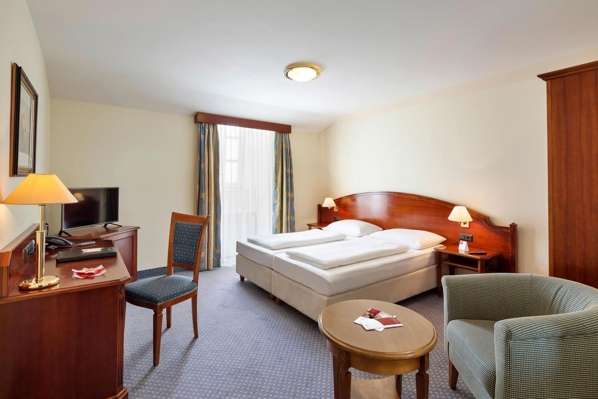 Austria Trend Schloss Wilhelminenberg Hotel 4*