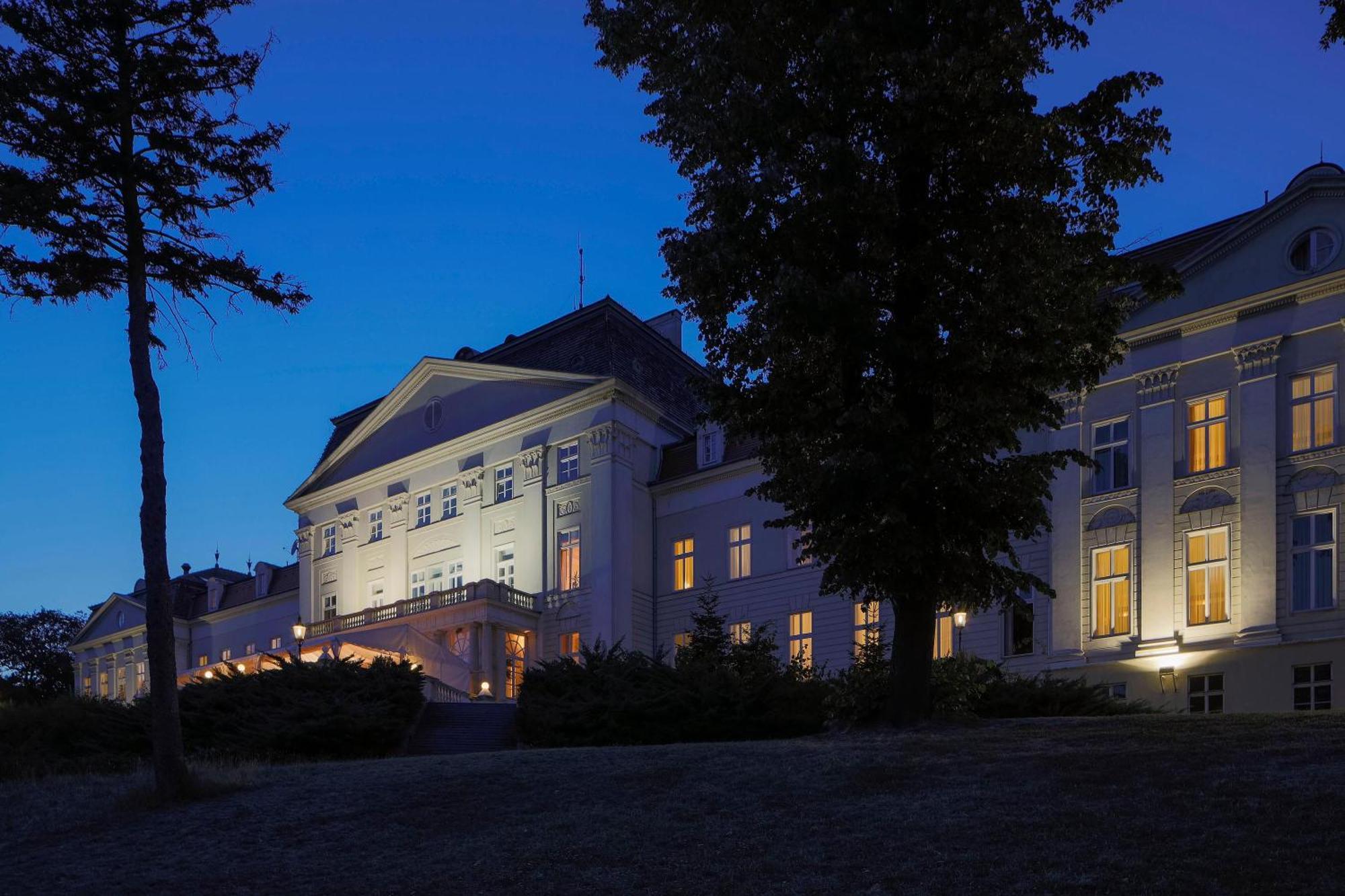 Austria Trend Schloss Wilhelminenberg Hotel 4*