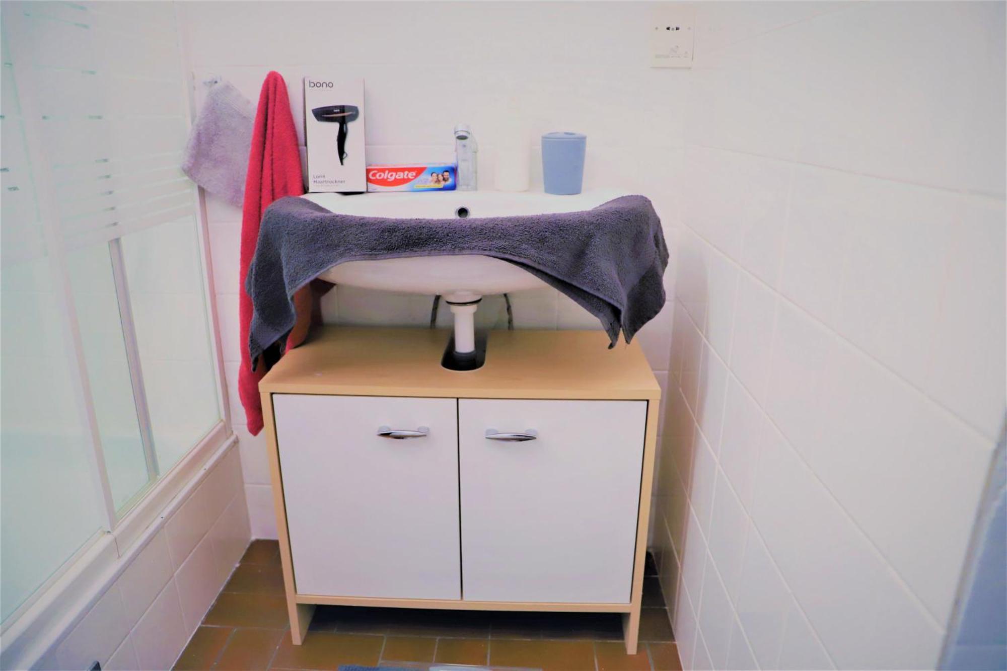 Smart-schoen-guenstig,naehe U1 & Park And Ride ! Apartment *
