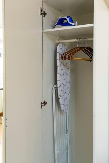 Apartment Savoir-vivre In Unserer Zentralen Balkonwohnung *