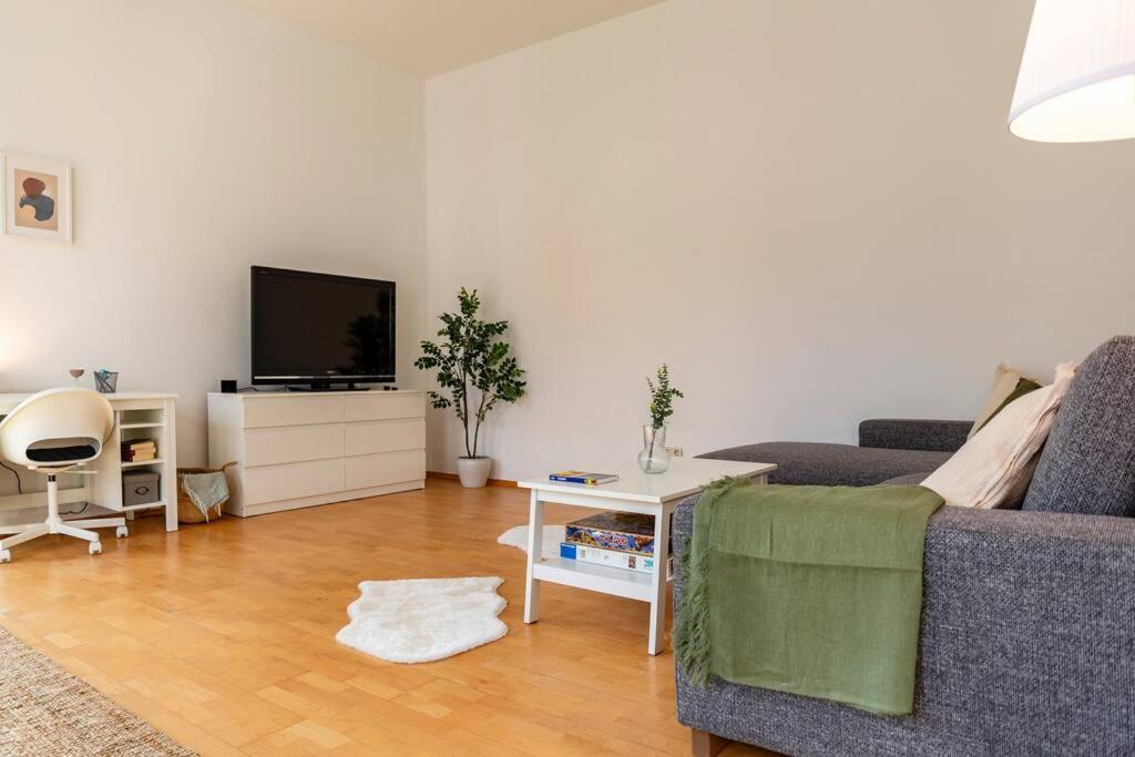 Apartment Savoir-vivre In Unserer Zentralen Balkonwohnung Vienna