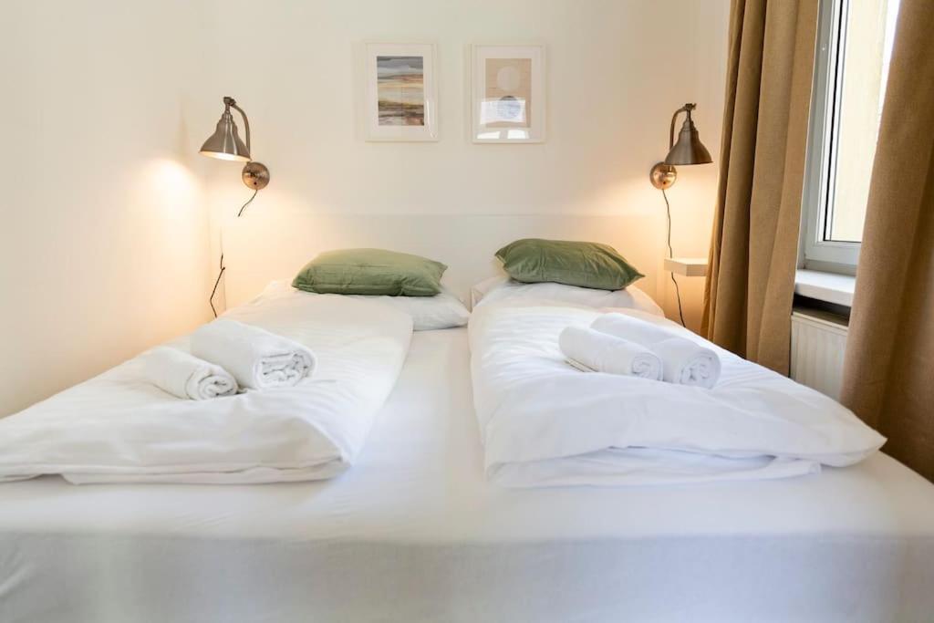 Apartment Savoir-vivre In Unserer Zentralen Balkonwohnung *