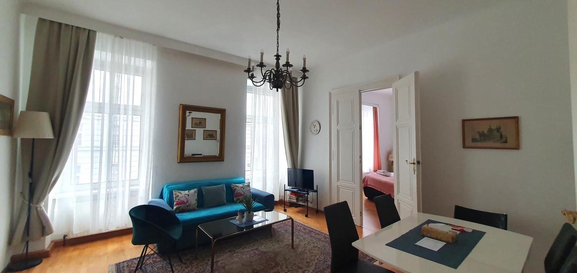 Apartment In Imperial Design, Location