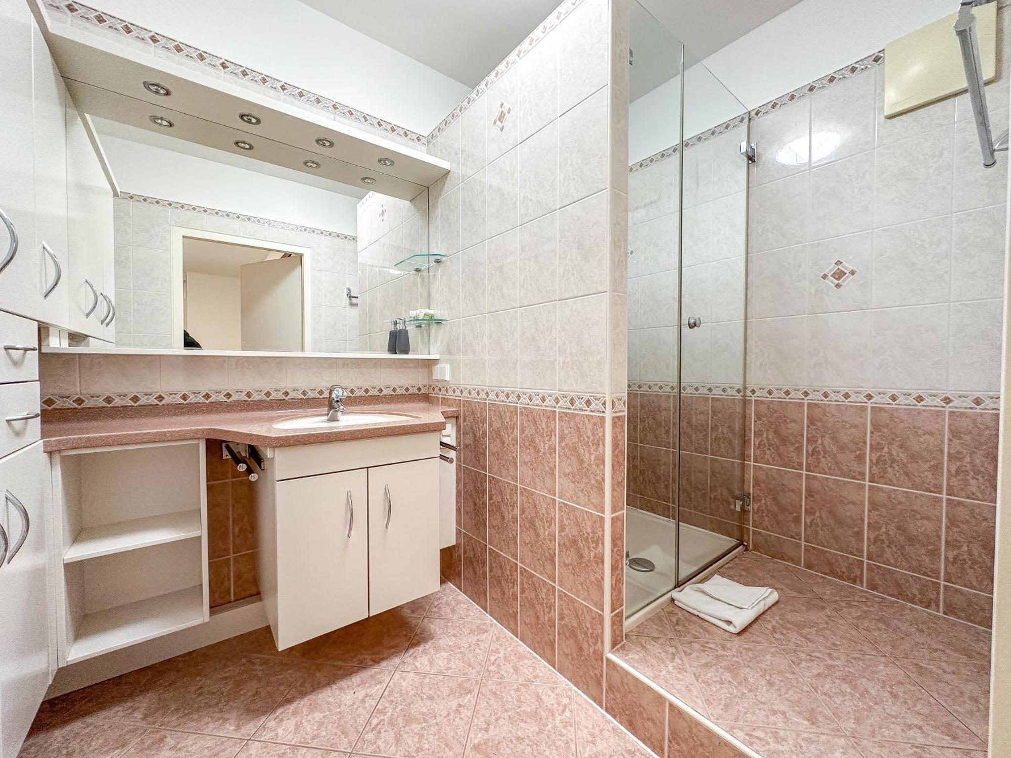 Apartment Feelhome-prater-ausblick-terrasse-6 Gaeste-wifi-smart Tv *