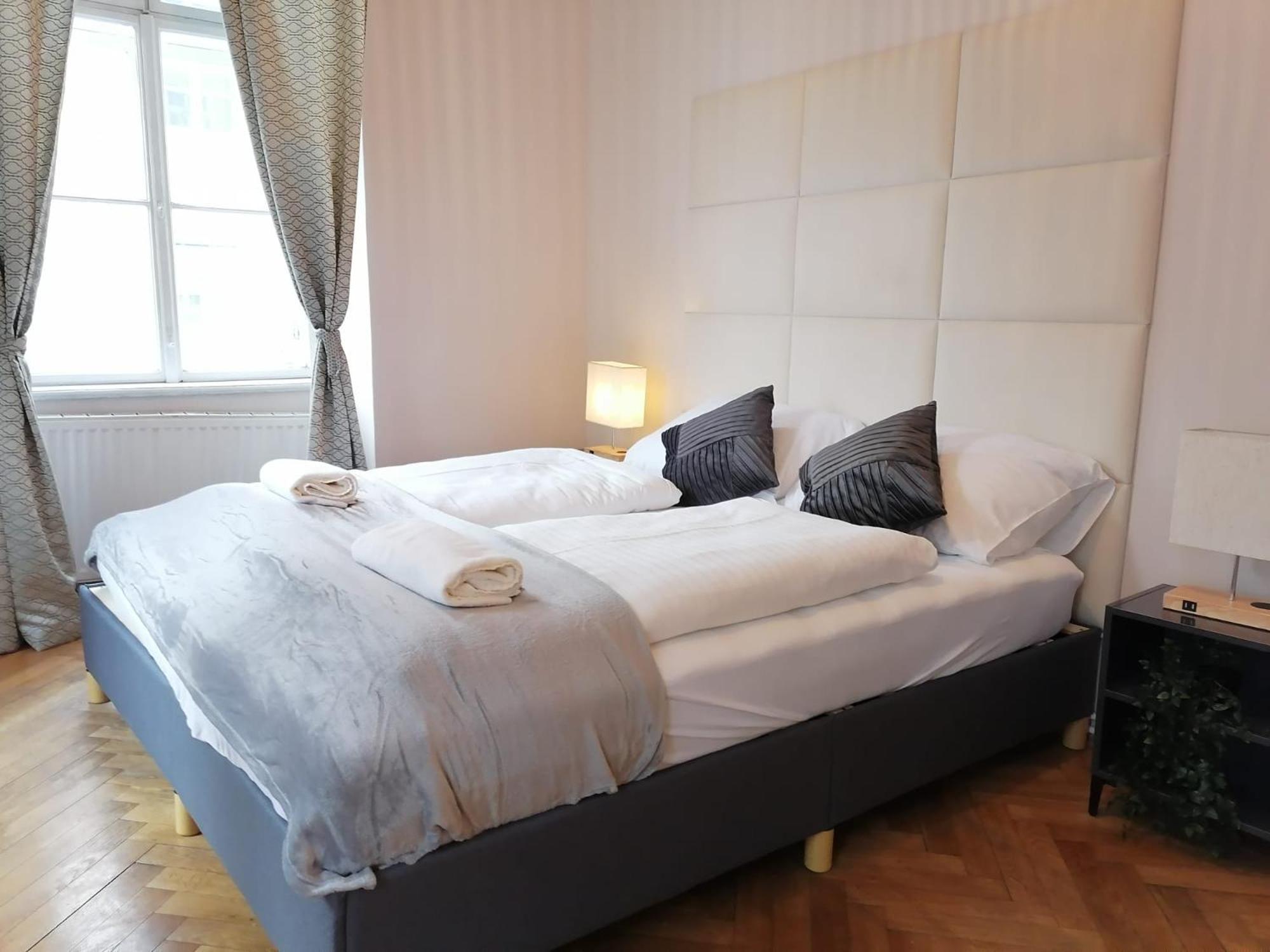 Metropolitan Charm Stylish 2br & 1lr In Vienna's Core *