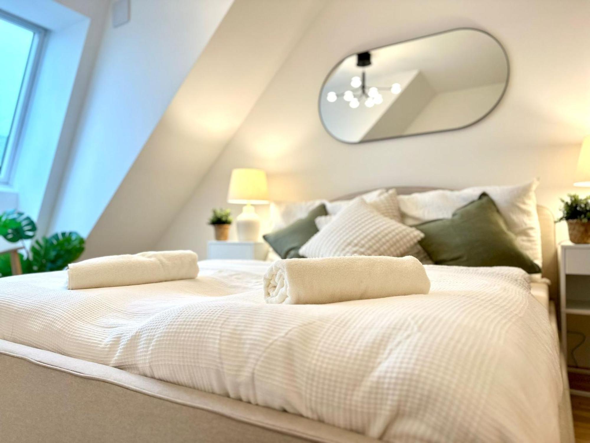 Apartment Stylish - 3 Min To U1 Kagraner Platz