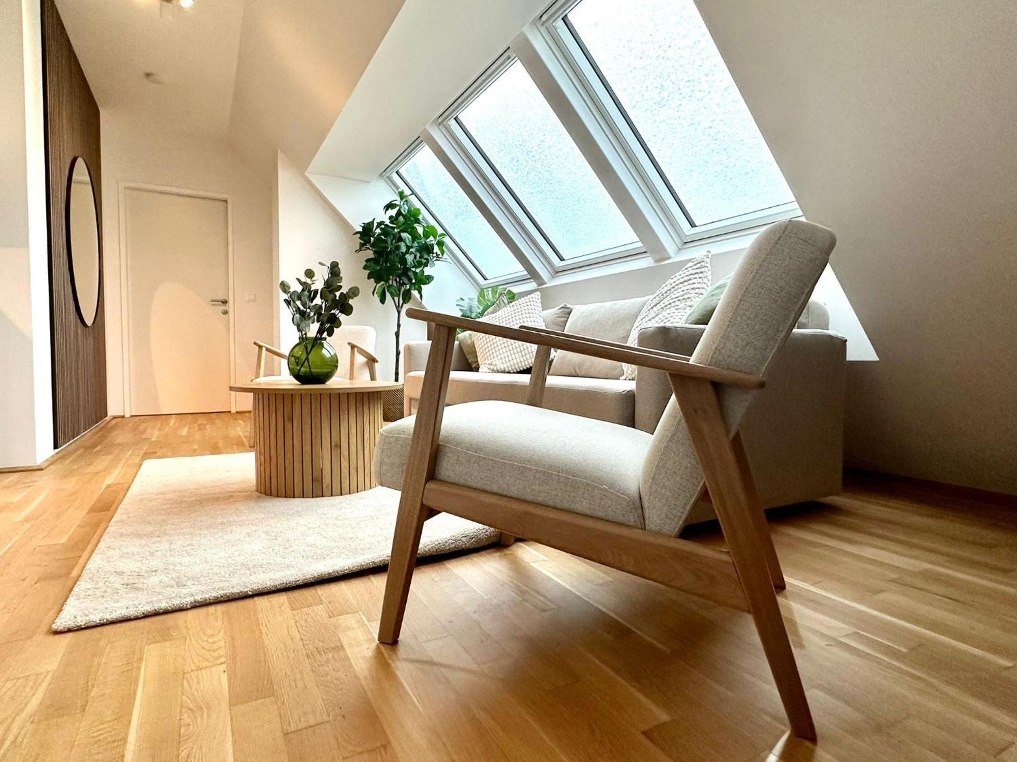 Stylish - 3 Min To U1 Kagraner Platz *