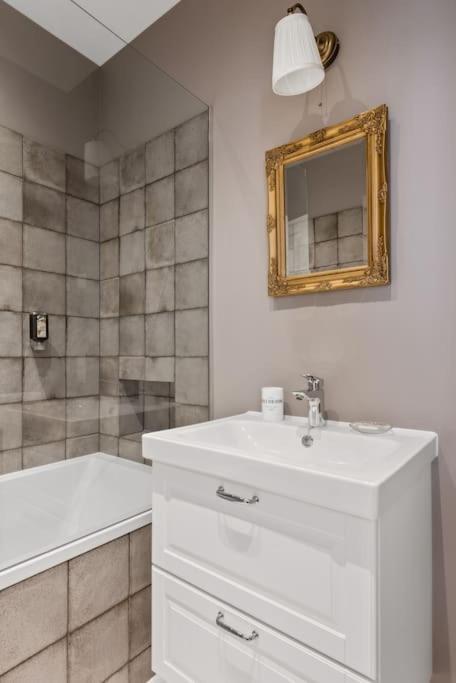 Gemuetliches Und Modernes Apartment, 38m² * Vienna