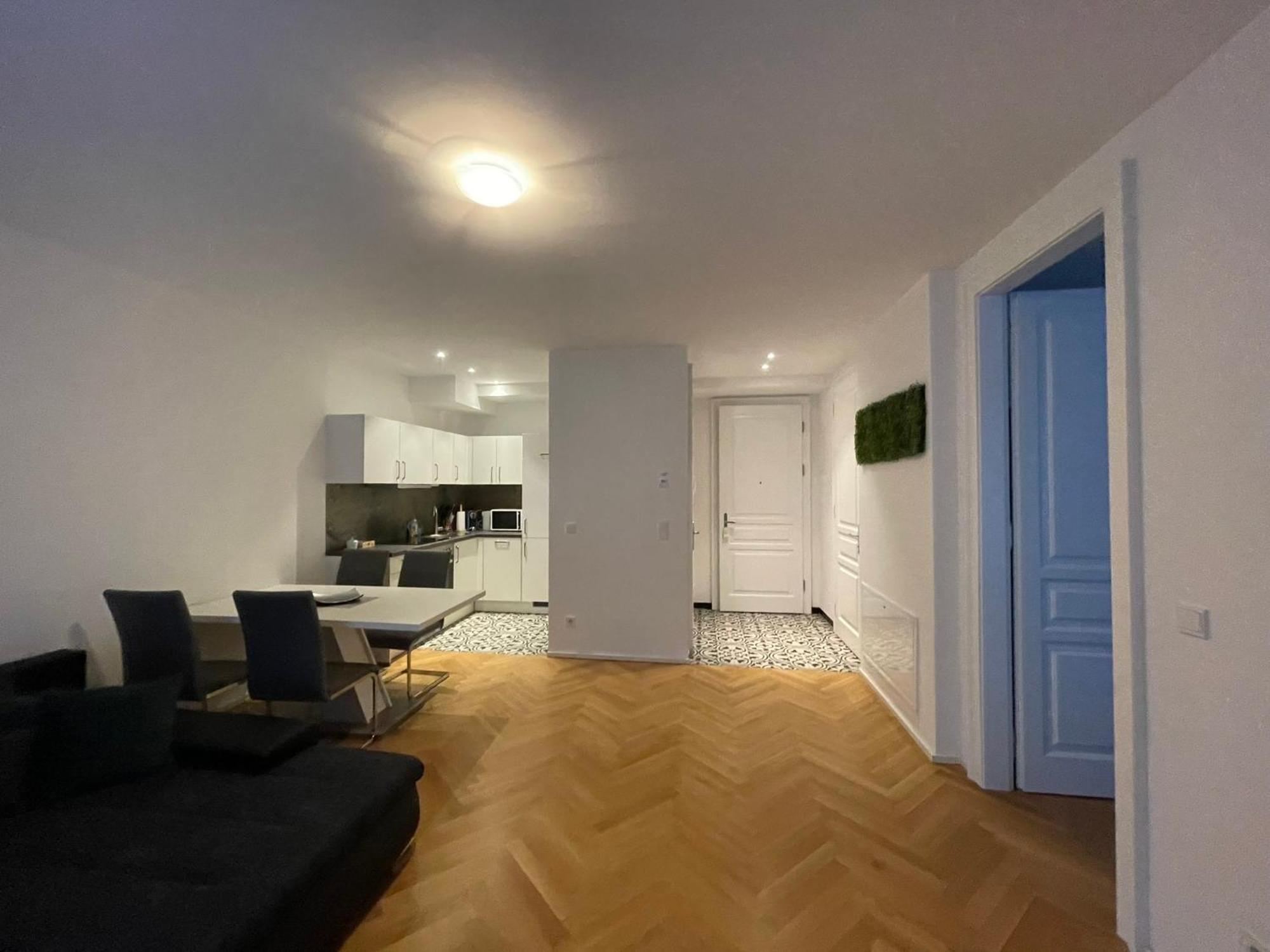 Apartment 1st La Opera Suites Vienna