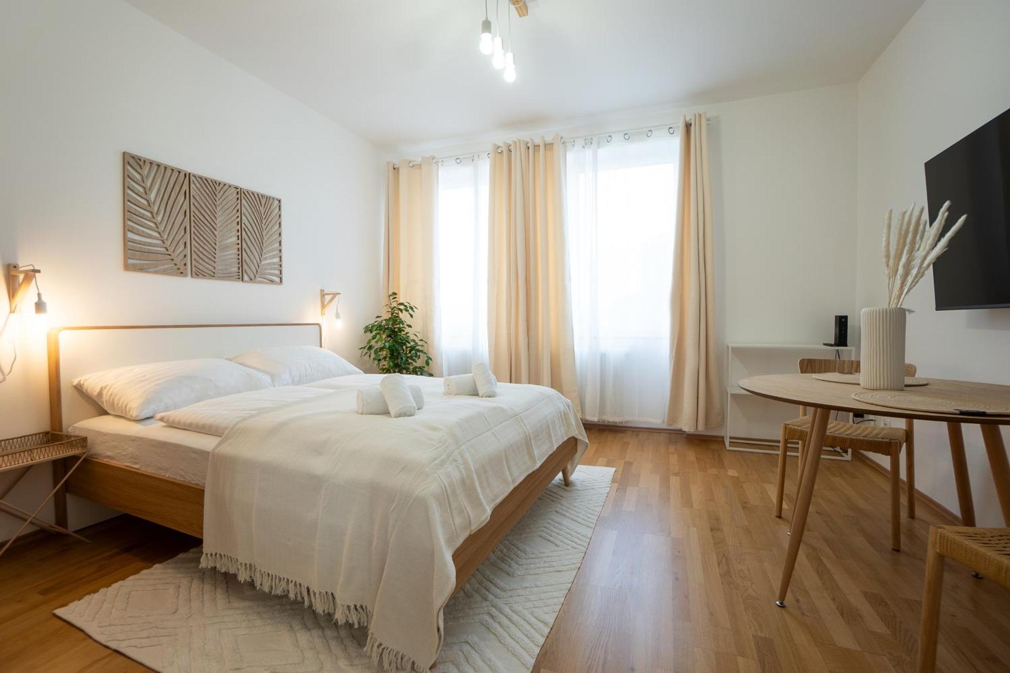 Bright And Cozy With A View Vienna