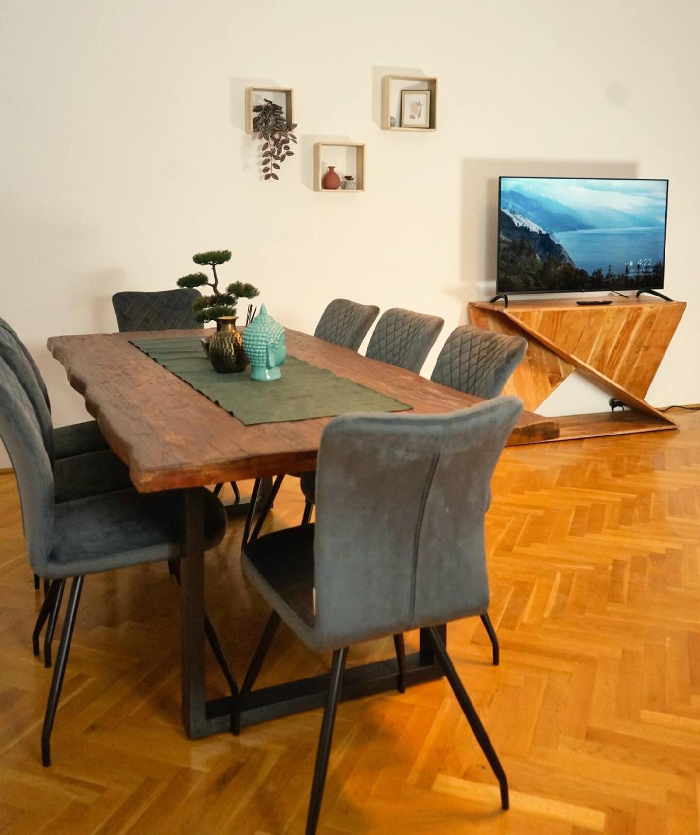 Beautiful Near Hauptbahnhof Vienna