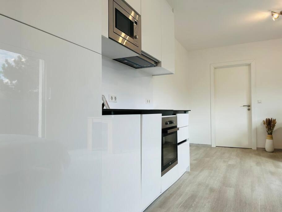 Sunny Modern With Balcony - Free Parking * Vienna