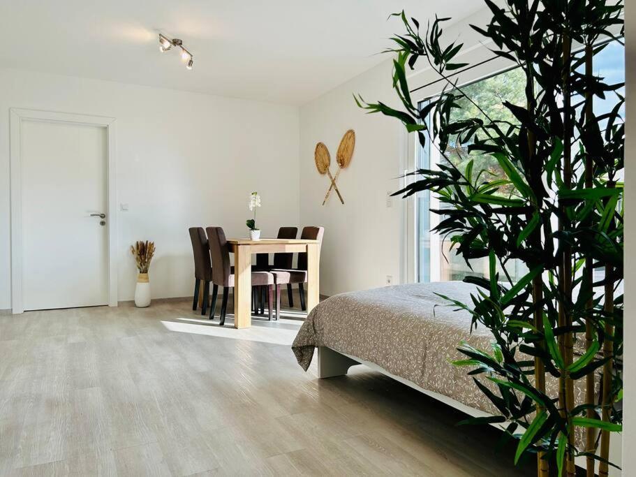 Apartment Sunny Modern With Balcony - Free Parking Vienna