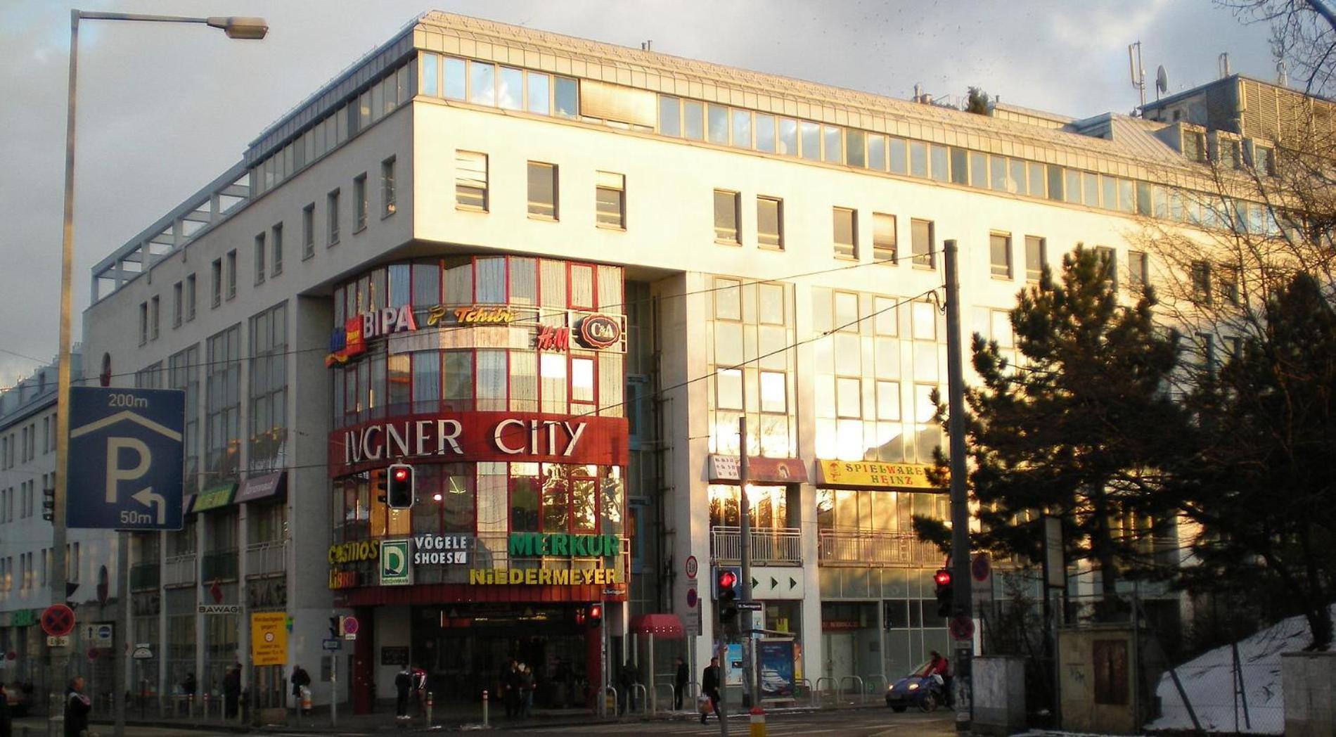 Shopping Center 12 Apartment *