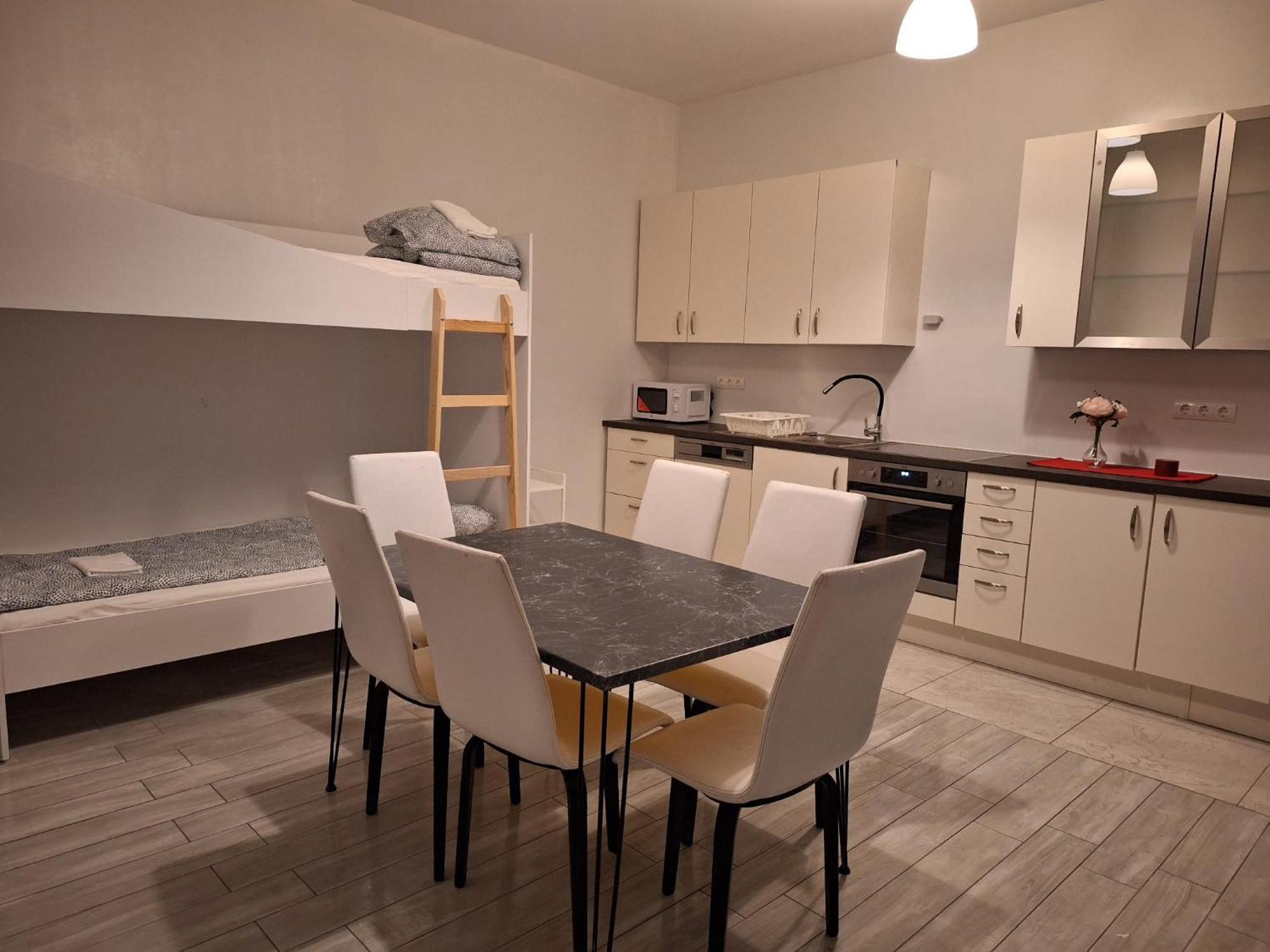 Apartment Betariel'com Donau Zentrum *