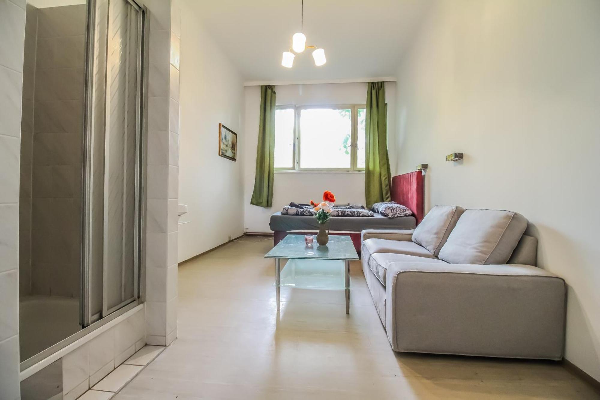 Cozy - U3 Hutteldorferstrasse Homestay