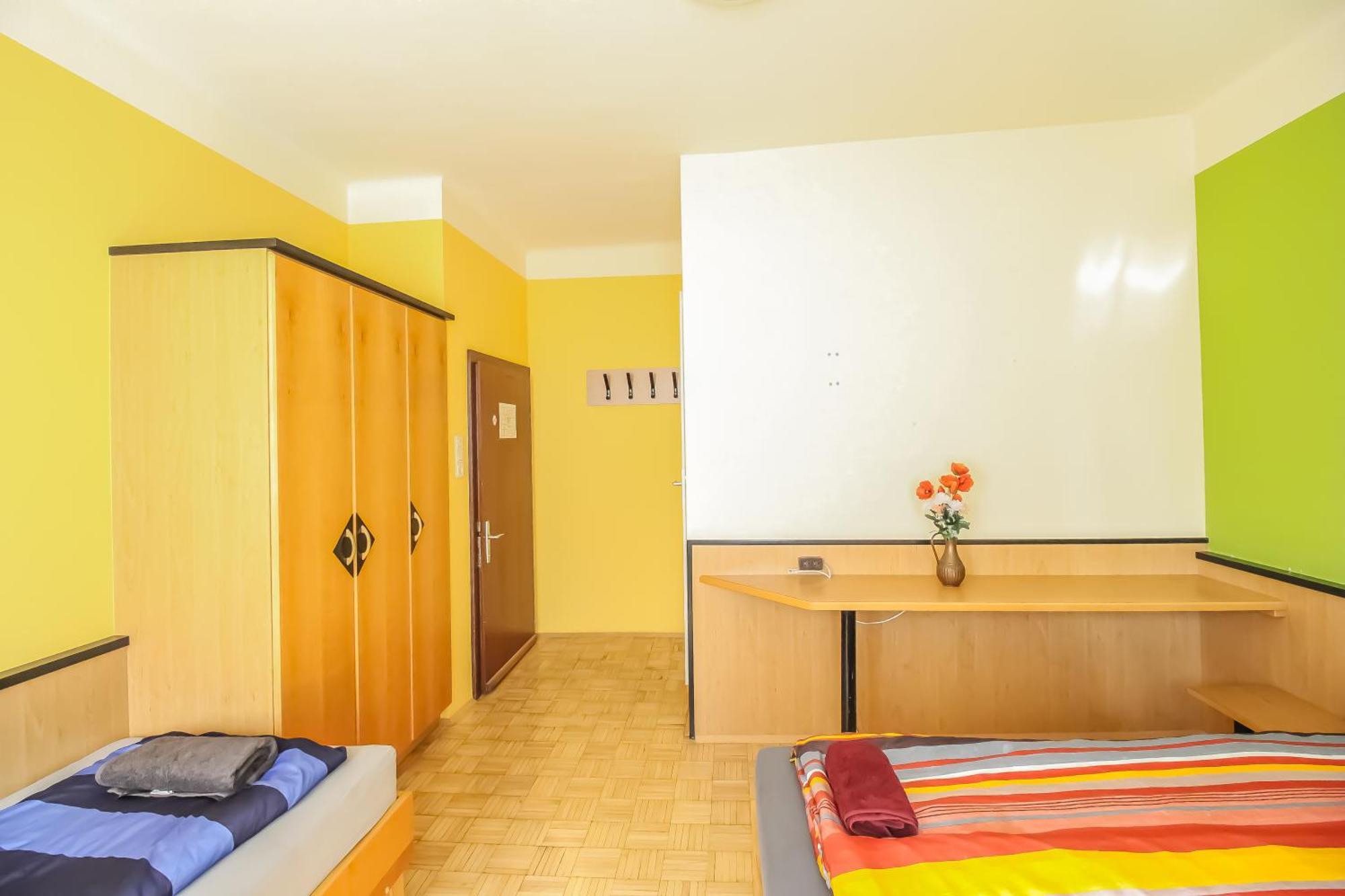 Cozy - U3 Hutteldorferstrasse *