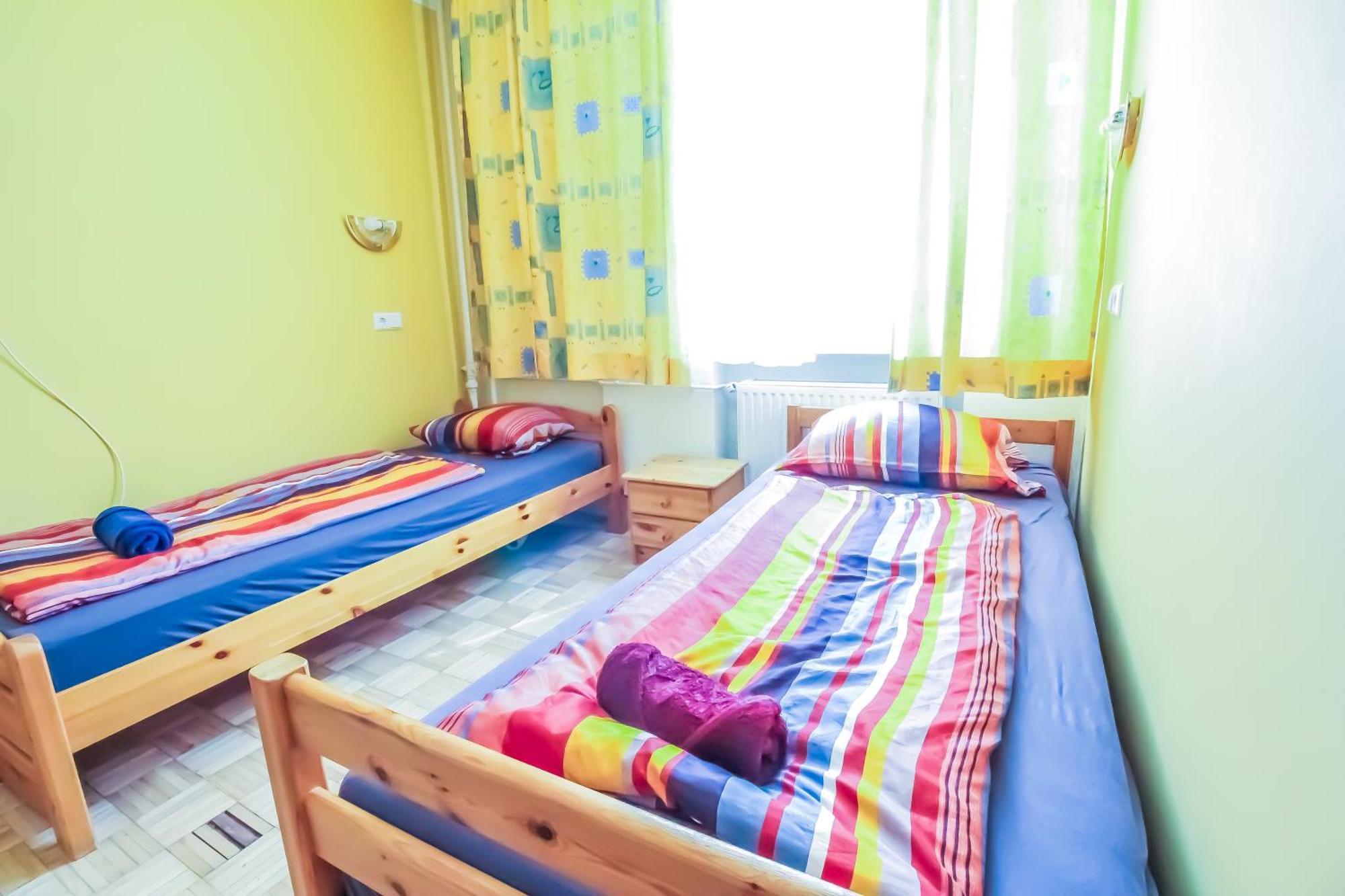 Cozy - U3 Hutteldorferstrasse Vienna