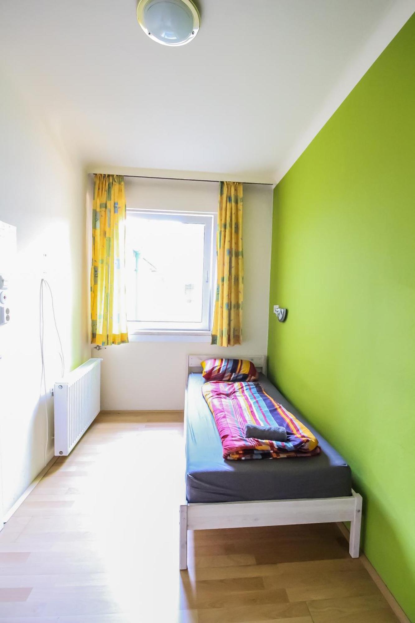 Cozy - U3 Hutteldorferstrasse Homestay