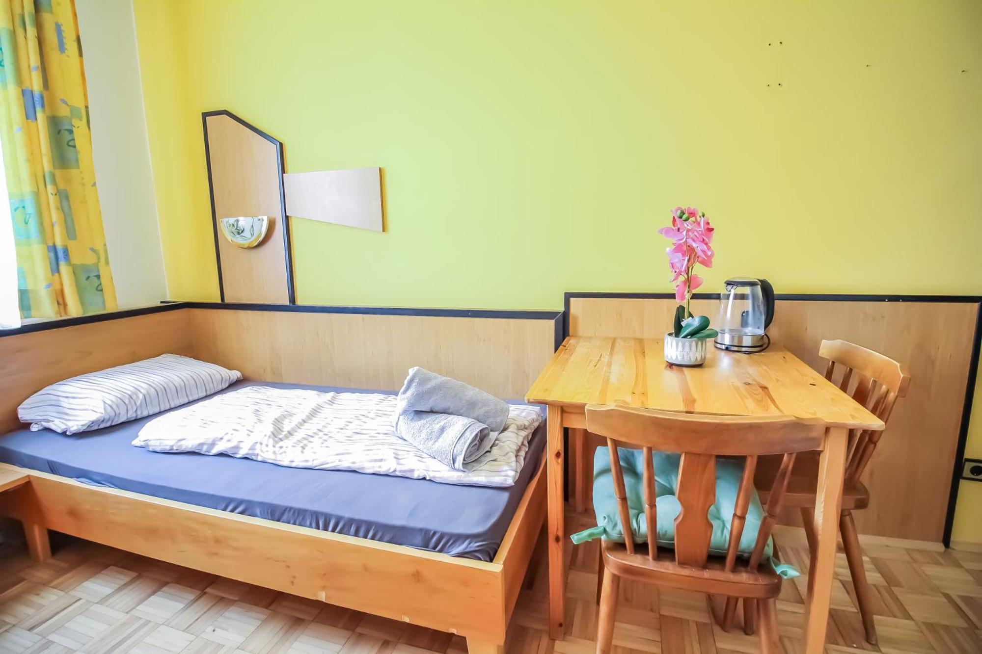 Homestay Cozy - U3 Hutteldorferstrasse